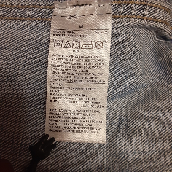 GAP JEAN JACKET LIGHT WASH 2017 DISTRESSED BUTTON UP DENIM WOMENS SIZE MEDIUM. - Picture 9 of 14
